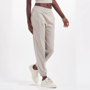 Vuori boyfriend joggers oyster heather size small NWOT